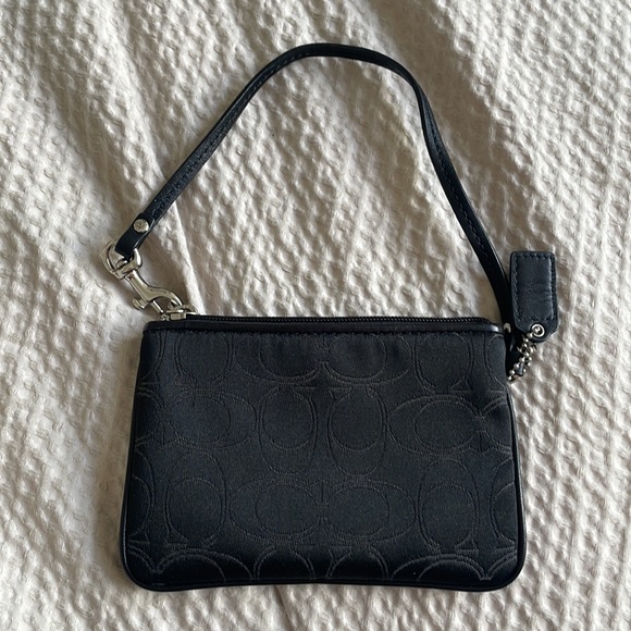 Small Coach Wallet/bag - Picture 3 of 3